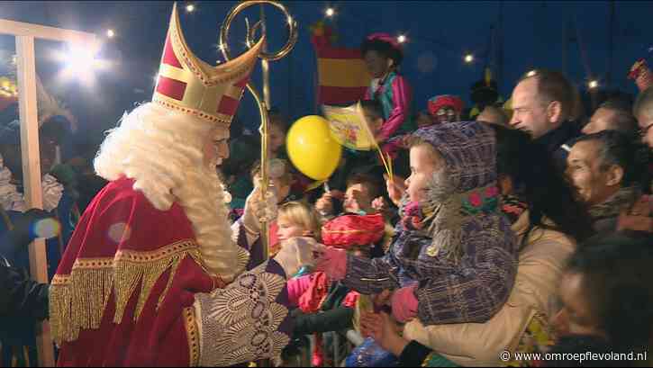 Urk - Intocht Sinterklaas op Urk dit jaar zonder lichtjesoptocht