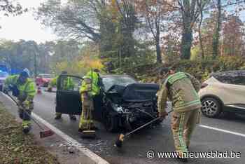 Stoffelijke schade na kop-staartaanrijding op de Lichtaartsebaan