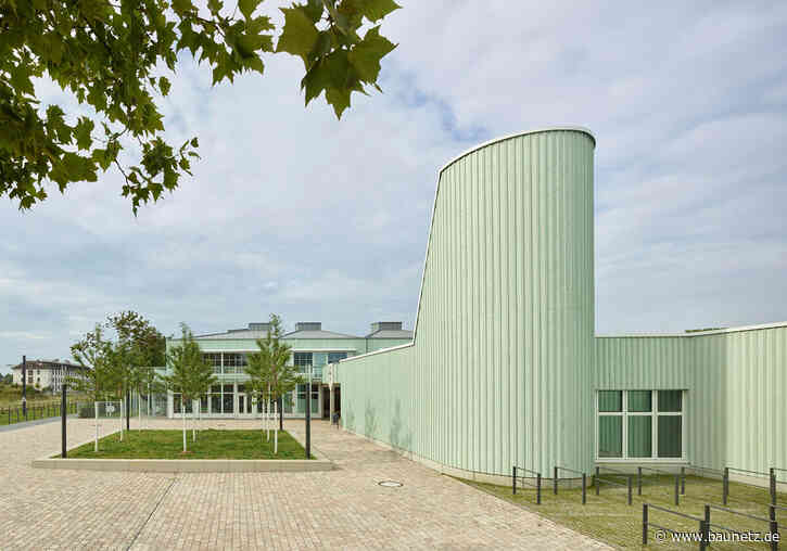 Klassenhäuschen und Marktplatz
 - Grundschule in Mannheim von LRO