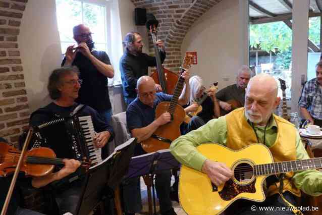 De ‘gezonghen mes’ brengt muzikanten samen
