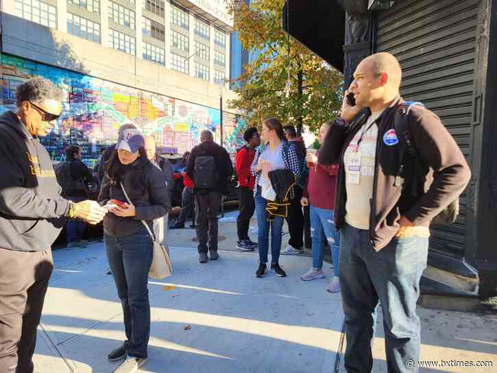 Bronx volunteers bus to Philadelphia in last-minute push for Kamala Harris