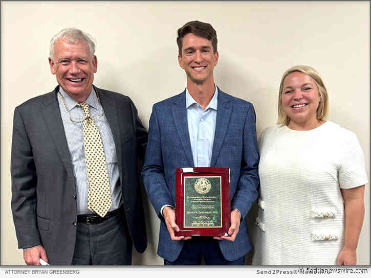 Florida Attorney Bryan Greenberg Receives the Second Annual Hon. Robert L. Dietz Emerging Professional Award : National News
