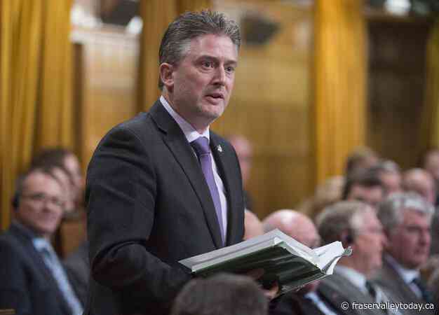 Conservatives are trying to loosen regulations on natural health products