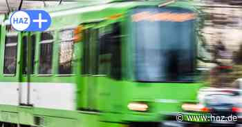 Störung auf drei Üstra-Linien: Unfall am Döhrener Turm in Hannover