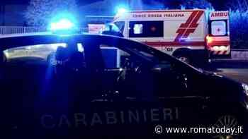 Lite per soldi finisce nel sangue: perde la milza dopo essere stato accoltellato dal collega