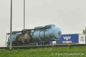 Grote file op E314 door brandende tankwagen