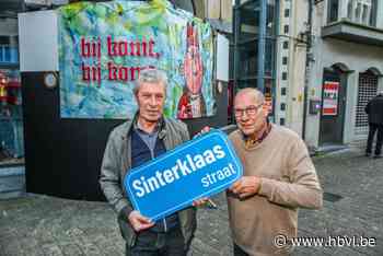 Sinterklaas doet Kleine Maastrichterstraat in Hasselt weer vollopen