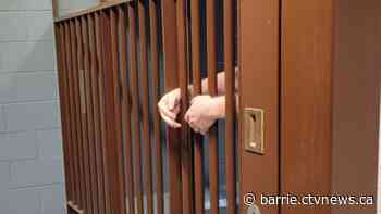 Man faces several charges after break-in at Barrie building