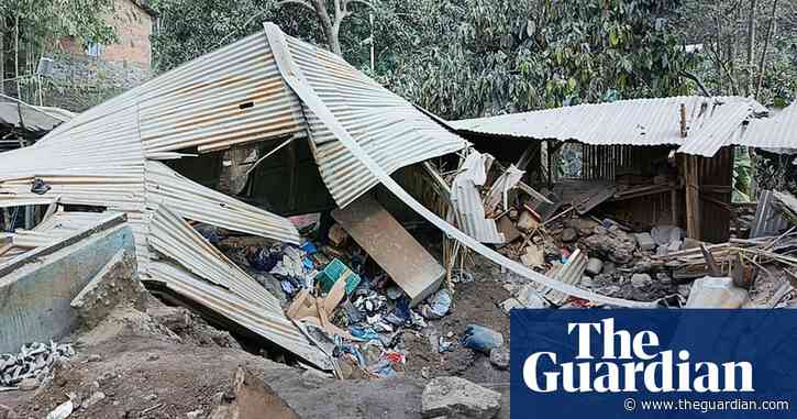 At least 10 dead as volcanic eruptions destroy houses in Indonesia