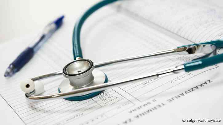 Friends of Medicare slams Alberta's delays to physician compensation deal