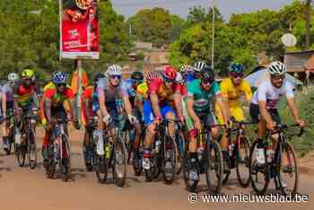 Yaxano Smet beste Belg in eerste Tour du Faso: “Ik kan niet schatten hoeveel keer ik op de foto moest”