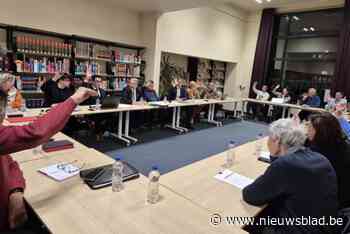 Toekomstige Zwalmse burgemeester ziet hoe Brakelse gemeenteraad zegen geeft aan politiefusie