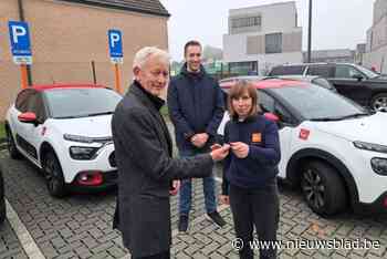 Dorp beschikt over twee deelauto’s, later ook nog deelfietsen op komst