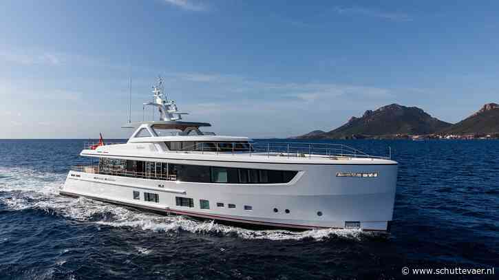 Mulder Shipyard in zee met Amerikaanse jachtmakelaar