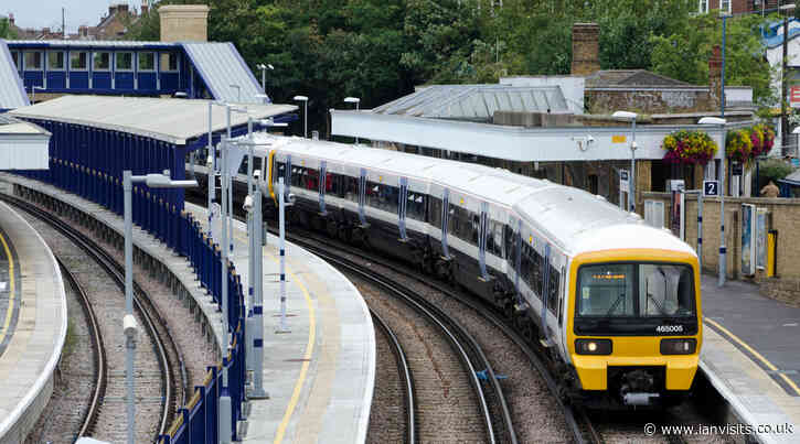 A £2 million fund to deep clean Southeastern railway stations