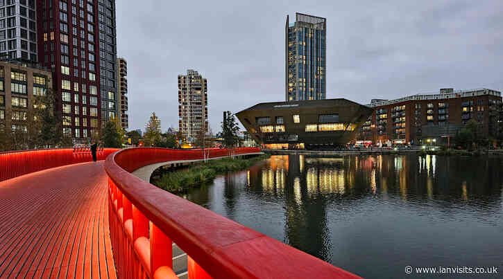 The red bridge — a wildlife friendly addition to Canada Water
