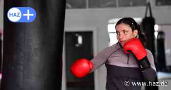 Frauen-Boxen in Hannover: Niedersachsen-Meisterin Anastasia Karlova leitet "Fight like a Woman"