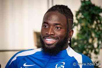 KRC Genk-spits Tolu blij verrast met reacties na boodschap over eenzaamheid: “Ik voel me soms ook alleen”