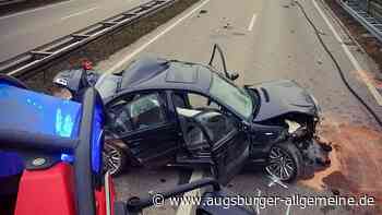 Schwerer Unfall auf B17: Polizei ermittelt wegen Mordversuchs