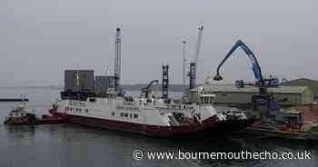 Work begins for two-week refit of Sandbanks chain ferry
