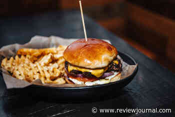 Las Vegas restaurants offering Veterans Day deals