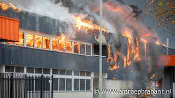 Bekijk hier de beelden van de grote brand in Roosendaal