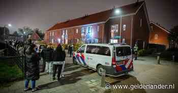 Politie omsingelt woning in Velp na melding van steekpartij