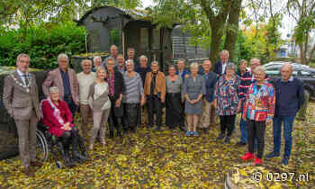 Burgemeester Heiliegers feliciteert gouden bruidsparen