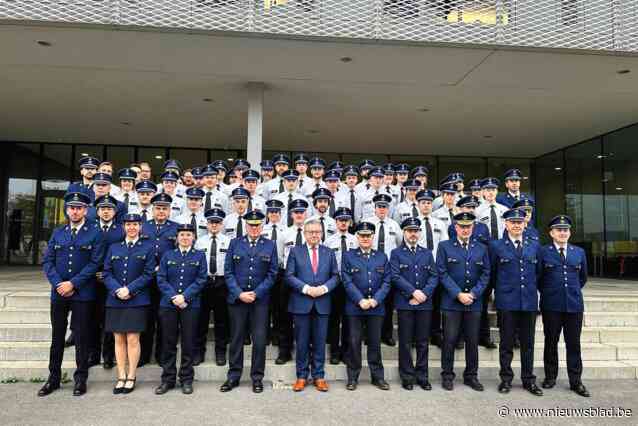 45 medewerkers van Politie Brugge leggen eed af