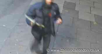 Man threatened with crossbow in broad daylight Tower Hamlets street