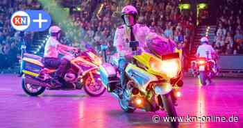 Polizeishow in Kiel: Mix aus Action, Musik und Humor begeistert das Publikum