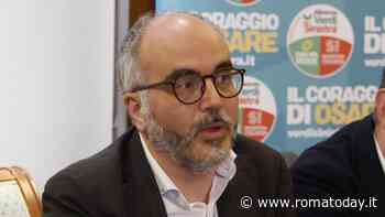 Christian Raimo sospeso, la spiegazione dell'ufficio scolastico regionale: "Decisione presa secondo la Costituzione"