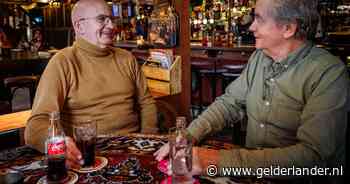 Hoe kroegbaas Jaap half Amsterdam naar het oosten krijgt: ‘De NS belde. Of ik het voortaan wilde melden’
