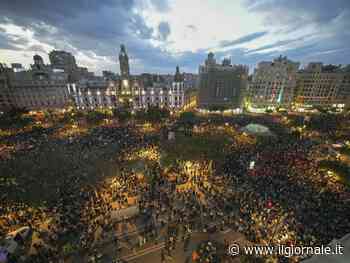 La rabbia di Valencia. Migliaia in piazza: "Mazòn dimettiti"