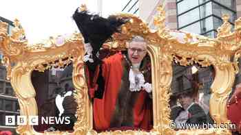 Pomp and ceremony as Lord Mayor's Show wows crowds