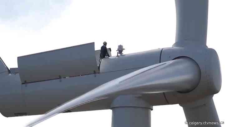 Halkirk 2 wind facility shut down after turbine breaks