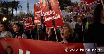 Valencia: Tausende demonstrieren gegen Flut-Missmanagement