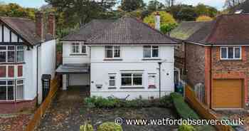 Inside the £1.15m family home that backs on to Cassiobury Park