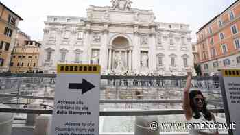 Dagli Usa critiche a Gualtieri: "La fontana di Trevi sostituita da una brutta piscina comunale"