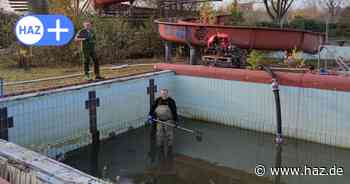 Ehemaliges Freibad in Neustadt vermüllt: Angler holen Fische und Schrott aus den alten Becken