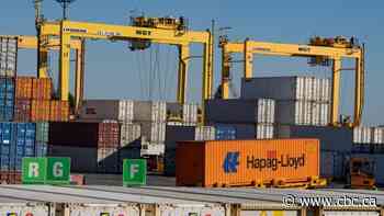 Port of Montreal lockout underway after dockworkers overwhelmingly vote to reject employer offer