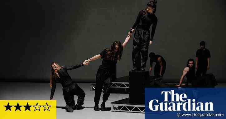 Chunky Move: 4/4 review – smooth moves and sudden stops to an off-kilter metronome