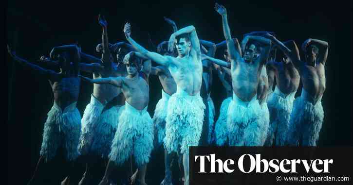 ‘You very rarely see men moving together like this’: Matthew Bourne on 30 years of his radical Swan Lake