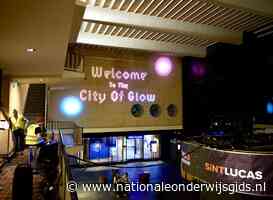 Studenten SintLucas toveren stationshal Eindhoven om tot 'Poort naar Glow'