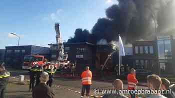Grote brand op bedrijventerrein in Ravenstein