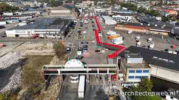 Centrale Markthal in Amsterdam heeft tijdelijke loopbrug over Food Center-terrein