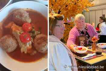 Smaakmaker Els serveert balletjes in tomatensaus aan 250 gasten