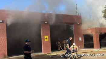 Video: Delivery driver spots burning Texas firehouse
