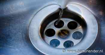 Stel koopt ‘gerenoveerd’ huis, maar dan doen ze een vervelende ontdekking in de nieuwe keuken