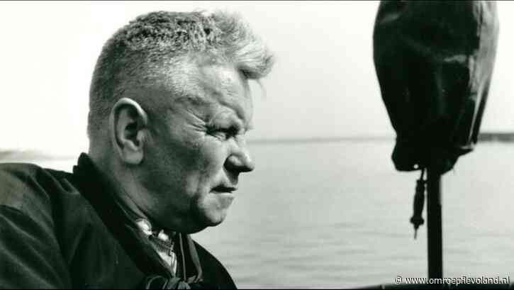 Urk - Reddende vissers trokken weg en daarom streed Hessel Snoek voor eigen Urker reddingstation